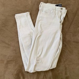 White ripped Hollister high waisted jeans